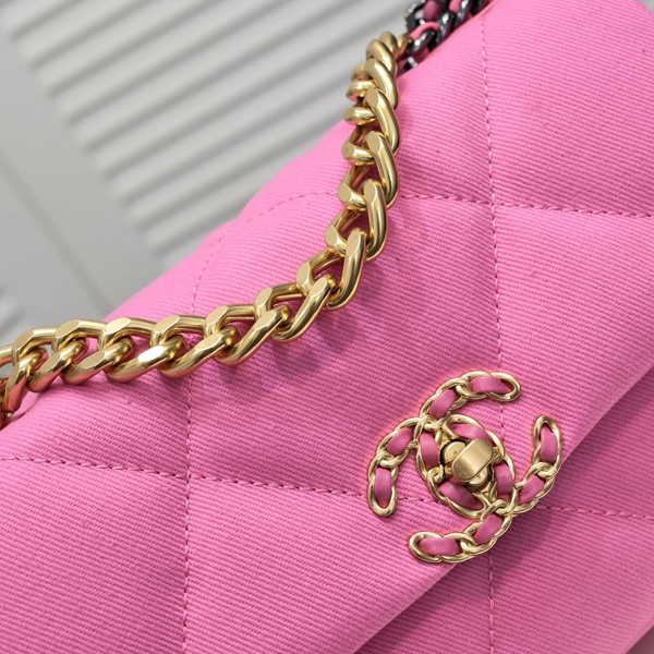 シャネルバッグ素材ディテール